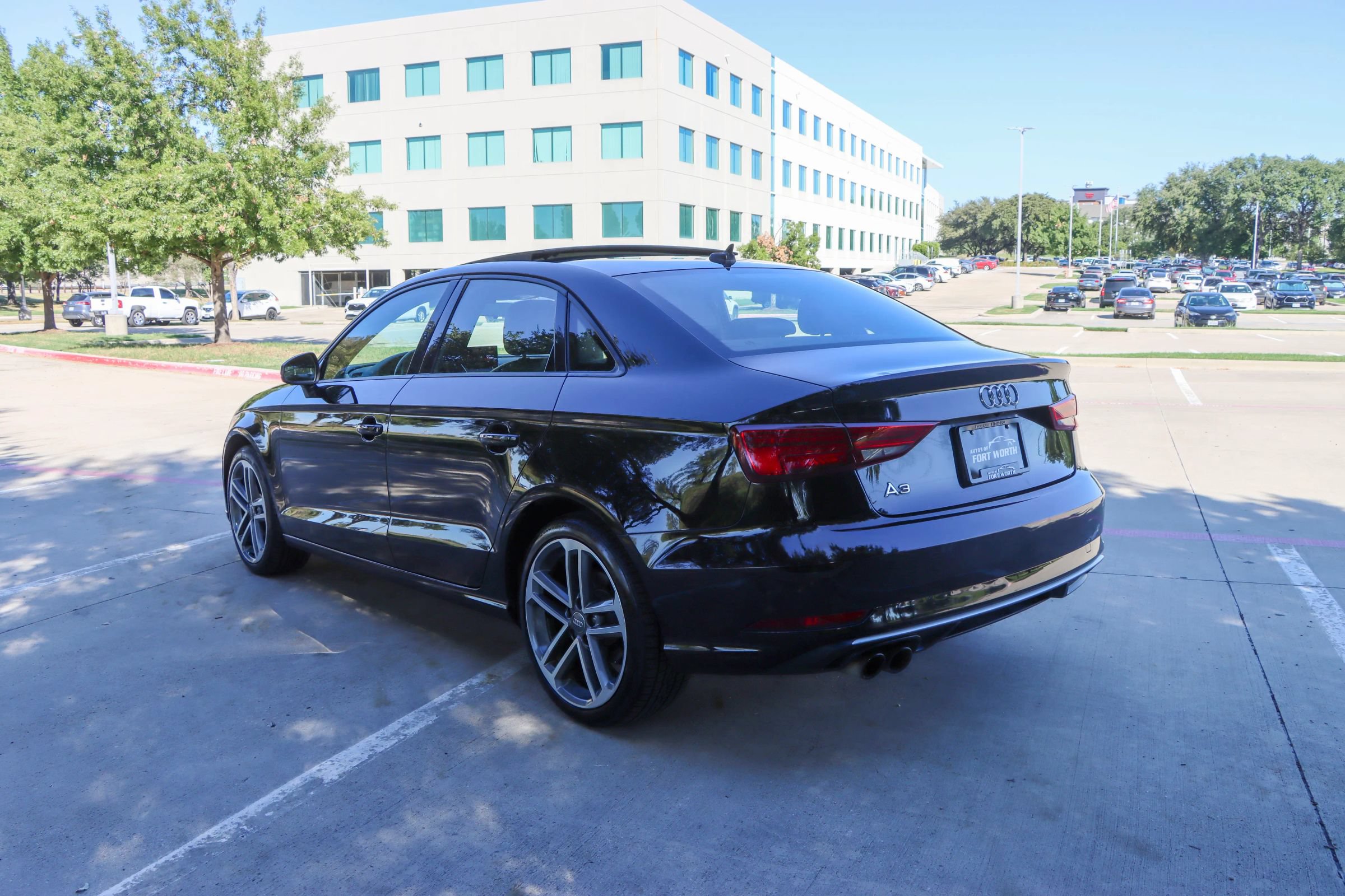 Used 2018 Audi A3 2.0T Premium w/ Convenience Package FWD image 5