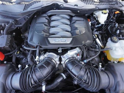 Certified 2025 Ford Mustang GT RWD image 23