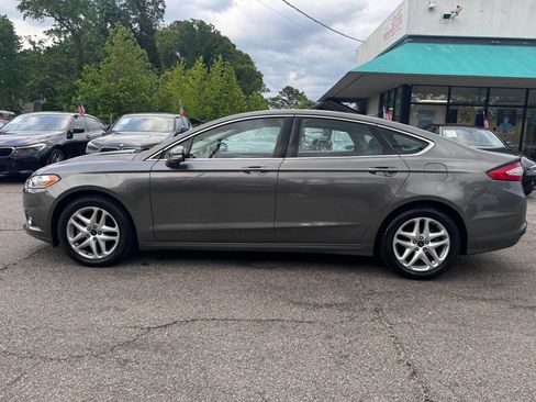 Used 2014 Ford Fusion SE w/ Equipment Group 202A FWD image 11