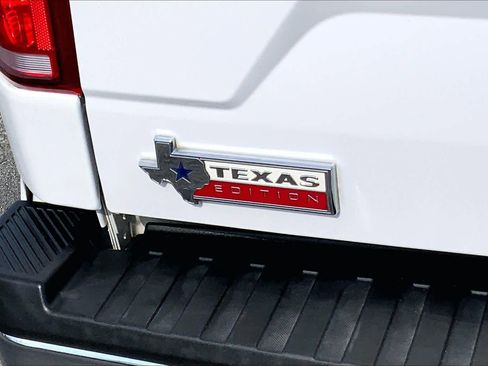 Used 2018 Ford F150 XLT w/ Equipment Group 302A Luxury AWD/4WD image 27