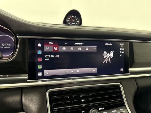 Certified 2023 Porsche Panamera 4 Platinum Edition image 28