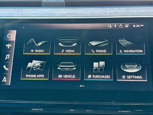 Used 2019 Audi e-tron Prestige w/ Prestige Package image 17