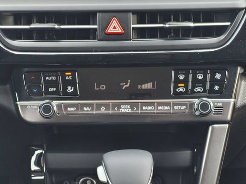 New 2026 Kia Seltos S FWD image 16