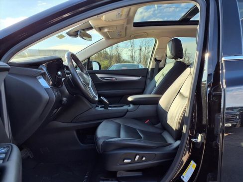 Used 2019 Cadillac XT5 Premium Luxury w/ Driver Assist Package image 26