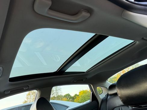 Used 2016 Kia Optima EX w/ Premium Package image 19