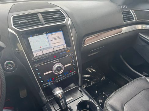 Used 2017 Ford Explorer Limited AWD/4WD image 20