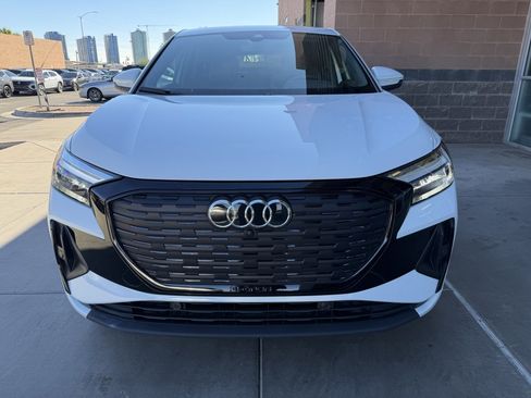 Used 2024 Audi Q4 e-tron Premium w/ Convenience Package image 10