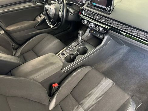 Used 2022 Honda Civic Sport image 17