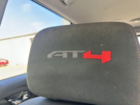 Used 2021 GMC Acadia AT4 image 12