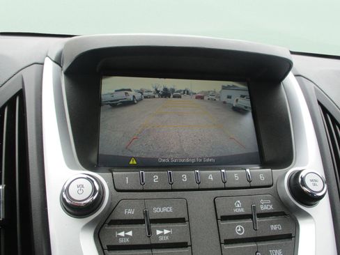 Used 2017 Chevrolet Equinox LT w/ Convenience Package image 27