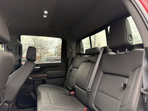 Certified 2022 GMC Sierra 2500 SLT w/ SLT Convenience Package image 28