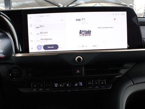 Certified 2025 Toyota Crown Platinum image 6