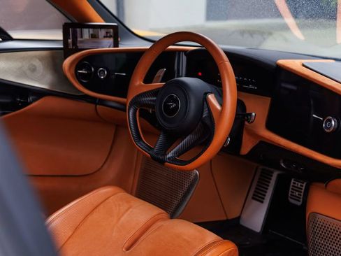 Used 2020 McLaren Speedtail RWD image 7