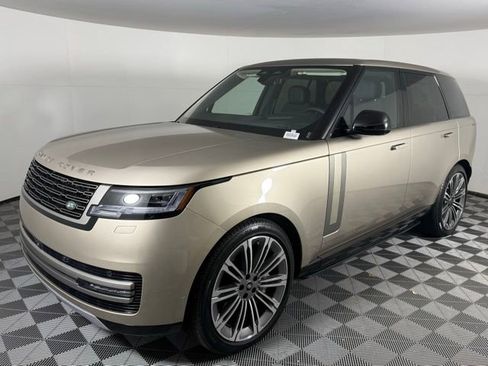 New 2025 Land Rover Range Rover SE image 2