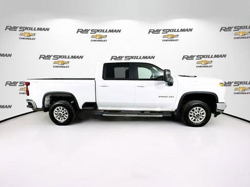 Used 2025 Chevrolet Silverado 2500 LT w/ Convenience Package image 8