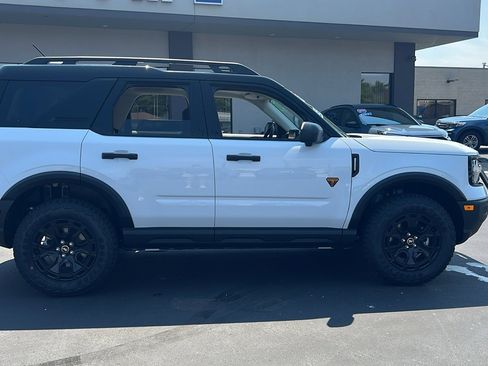 New 2025 Ford Bronco Sport Badlands w/ Sasquatch Badlands Package AWD/4WD image 4