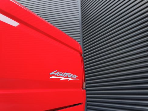 Used 1993 Ford F150 Lightning RWD image 31