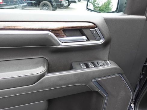 Used 2023 GMC Sierra 1500 Elevation AWD/4WD image 16
