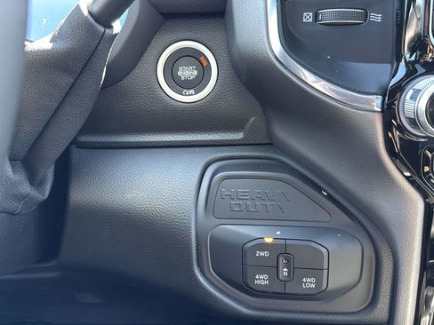 New 2026 RAM 3500 Laramie AWD/4WD image 31