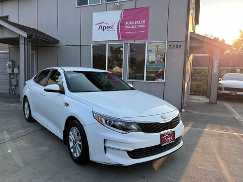 Used 2016 Kia Optima LX FWD image 1