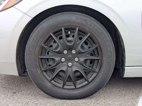 Used 2022 Nissan Sentra S image 30