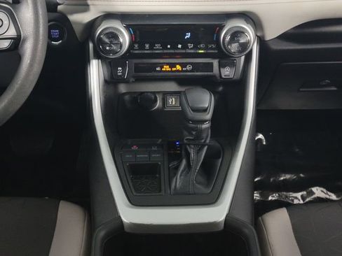 Used 2023 Toyota RAV4 XLE image 21