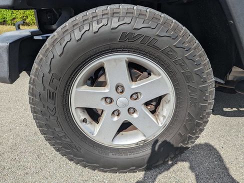 Used 2017 Jeep Wrangler Unlimited Sport w/ Quick Order Package 24S image 29