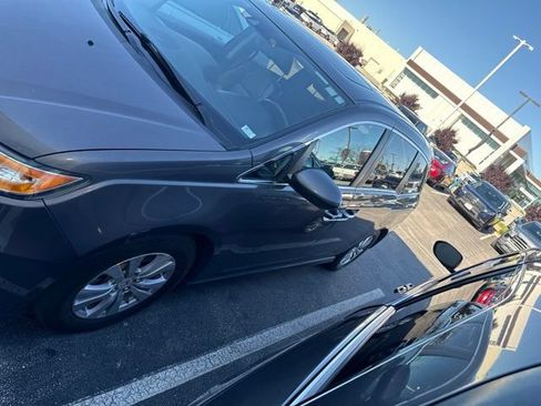 Used 2014 Honda Odyssey EX-L image 35