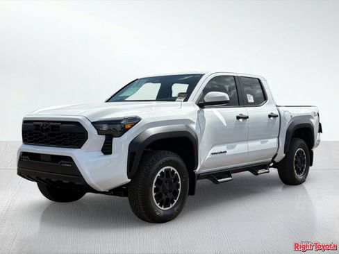New 2026 Toyota Tacoma TRD Off-Road AWD/4WD image 2