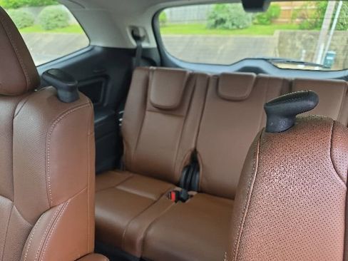 Used 2021 Subaru Ascent Touring w/ Popular Package #2A AWD/4WD image 10