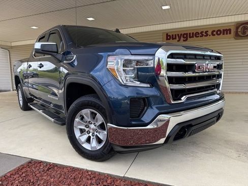 Used 2019 GMC Sierra 1500 SLE w/ SLE Value Package AWD/4WD image 2