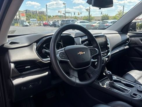 Used 2018 Chevrolet Traverse LT FWD image 6