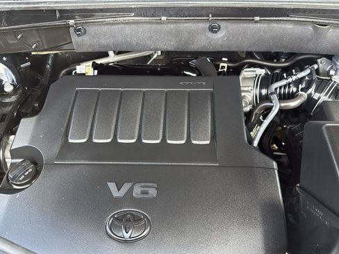 Used 2015 Toyota Highlander XLE FWD image 29