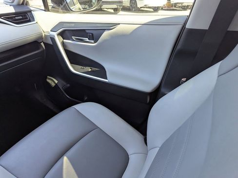 Used 2019 Toyota RAV4 Limited w/ Advanced Technology Package image 14