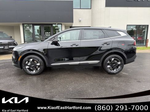 New 2026 Kia Sportage LX w/ LX Convenience Package AWD/4WD image 2