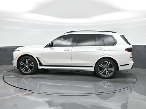 Used 2023 BMW X7 M60i w/ Executive Package AWD/4WD image 2
