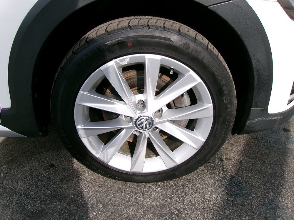 Used 2019 Volkswagen Golf Alltrack S AWD/4WD image 11