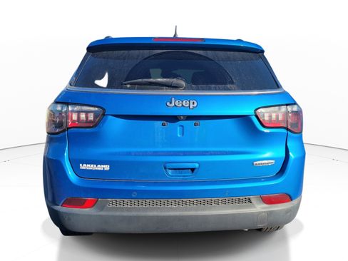 Used 2022 Jeep Compass Latitude w/ Convenience Group FWD image 5