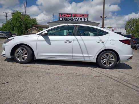 Used 2020 Hyundai Elantra Value Edition FWD image 2