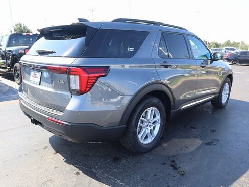 New 2025 Ford Explorer Active image 22