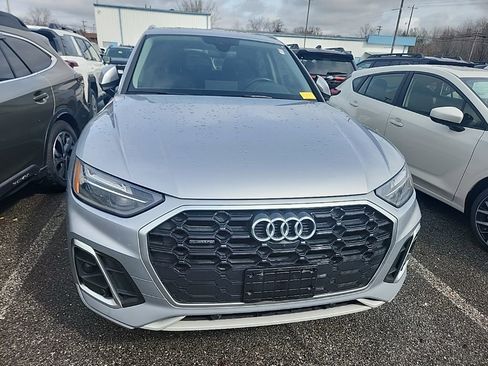 Used 2022 Audi Q5 2.0T Premium Plus w/ Premium Plus Package image 3