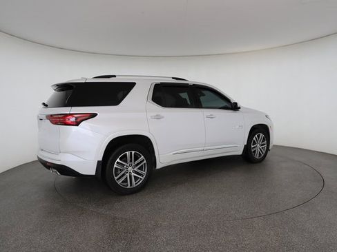 Used 2024 Chevrolet Traverse High Country image 19