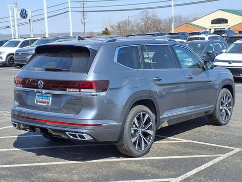 Certified 2025 Volkswagen Atlas SEL Premium R-Line AWD/4WD image 9