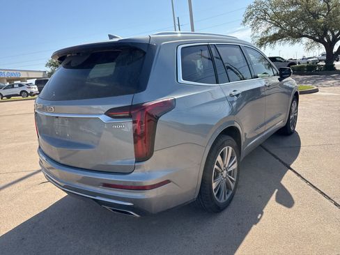 Used 2023 Cadillac XT6 Premium Luxury w/ Technology Package image 7