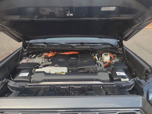 Certified 2023 Toyota Sequoia Capstone image 33