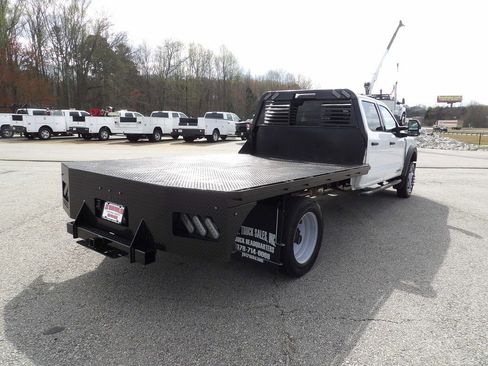 Used 2024 Ford F550 4x4 Crew Cab Super Duty w/ XLT Value Package image 7