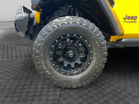 Used 2020 Jeep Wrangler Unlimited Rubicon AWD/4WD image 23