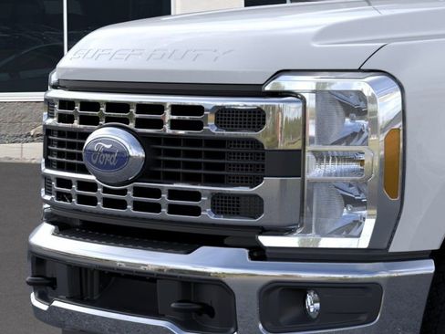 New 2026 Ford F350 XLT AWD/4WD image 17