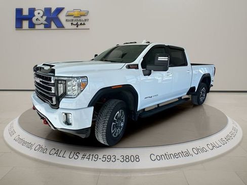 Used 2023 GMC Sierra 2500 AT4 w/ AT4 Preferred Package image 3