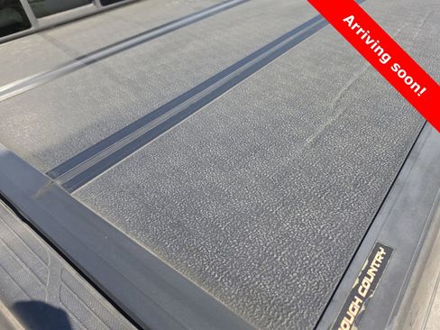 Used 2011 Toyota Tacoma PreRunner w/ TRD Sport Pkg image 11